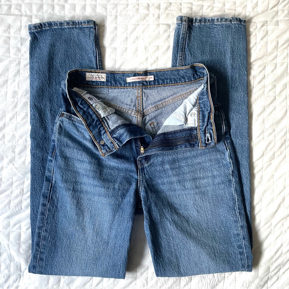 LEVI’S Premium 70’s High Rise Slim Straight Women’s 25 Classic Blue Jeans - Picture 3 of 9